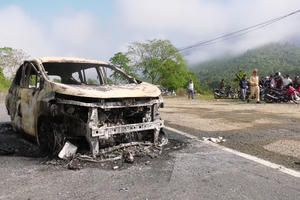 Quảng Nam: Ô tô phát nổ trên đường khiến 2 hành khách tử vong