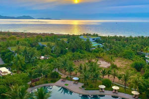 Cam Ranh Riviera tặng khách 2 đêm nghỉ miễn phí, sử dụng đến 7/2021