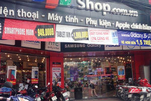 Nghi án bảo vệ “cuỗm” 80 điện thoại của cửa hàng rồi bỏ trốn