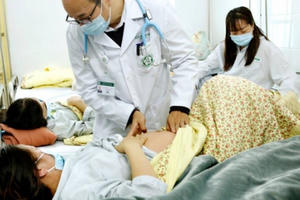 Cảnh báo, nhiều người lớn mắc sởi nhập viện