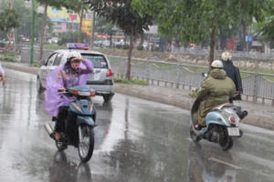 Dự báo thời tiết ngày 27/7: Hà Nội tiếp tục mưa rào và dông
