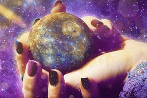 Hành tinh nào bé nhất trong hệ mặt trời nhưng lại có lõi sắt khổng lồ?