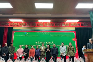 Nhiều phần quà Tết đến với hoàn cảnh khó khăn huyện Vĩnh Bảo