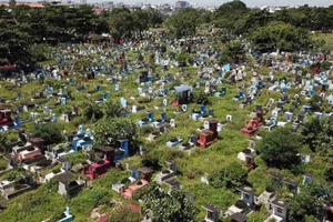 Quận Bình Tân tập trung di dời hơn 1.800 ngôi mộ tại nghĩa trang tự phát lớn nhất TP Hồ Chí Minh