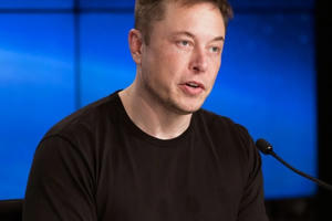 Elon Musk xác nhận lùi sản xuất bán tải điện Cybertruck đến cuối năm 2022