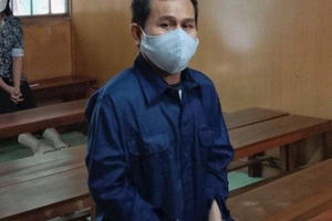 Chiếm đoạt tiền bằng thủ đoạn lừa bảo lãnh vay vốn