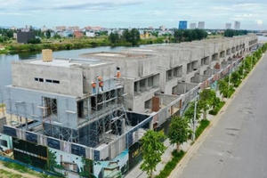 'Mạnh tay' thu hồi GPXD dự án hàng chục căn biệt thự trên 'đất vàng'