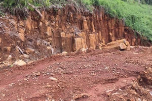 Điều tra vụ khai thác khoáng sản thuộc đất quốc phòng