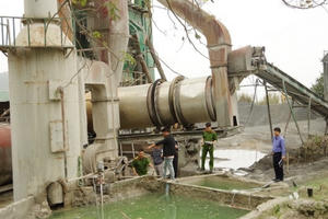 Hà Nam: Khởi tố vụ án công ty xả gần 412 tấn chất thải chưa qua xử lý ra môi trường