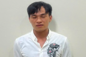 Tạm giữ hình sự đối tượng chặn đầu xe, hành hung hai nữ sinh gây bức xúc