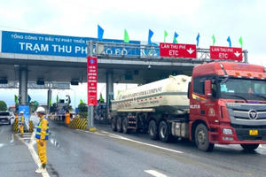 Lắp đặt hệ thống cân tự động trên cao tốc Bắc - Nam kiểm soát xe quá tải