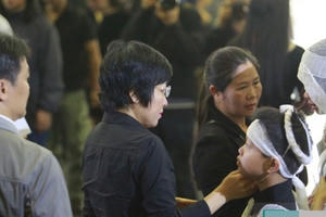 Nghẹn ngào với những dòng chia sẻ của sao Việt trước khi đưa Trần Lập về với đất mẹ