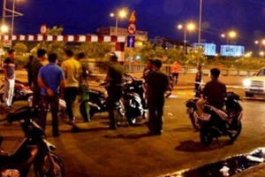 Va chạm giao thông, đối tượng dùng dao nhọn đâm chết người