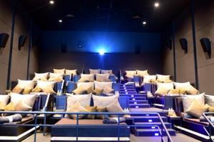 Cận cảnh rạp chiếu phim giường nằm đầu tiên tại Sài Gòn