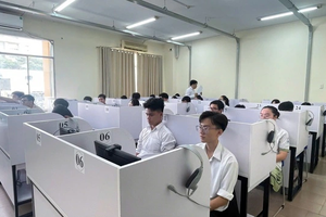 100.000 thí sinh sẽ thi thử tốt nghiệp THPT trên máy tính