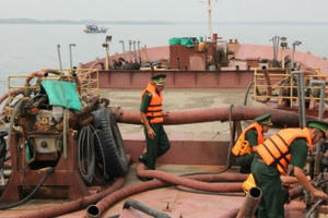 Thủ đoạn mới của 'cát tặc' tại TP HCM