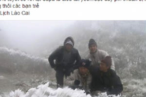 Lào Cai: Băng đóng dày, 90% đêm nay tuyết sẽ rơi ở SaPa Lào Cai: Băng đóng dày, 90% đêm nay tuyết sẽ rơi ở SaPa