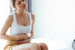 Đau bụng, đi ngoài nhiều lần là bệnh gì?