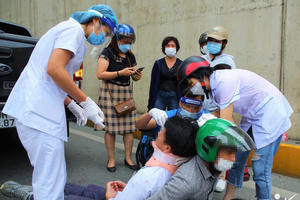 Phạt nguội xe chở người đi cấp cứu - Bài 3: Đừng để pháp luật trở thành rào cản của lòng nhân ái!