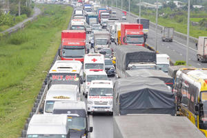 Xe cứu thương có được đi ngược chiều trên cao tốc? Xe cứu thương có được đi ngược chiều trên cao tốc?