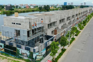 Địa ốc 6AM: Nhà máy Rạng Đông bị cháy hay “cố tình” cháy?; “Siêu dự án” 5.000 tỷ đồng, 10 năm nằm trên giấy