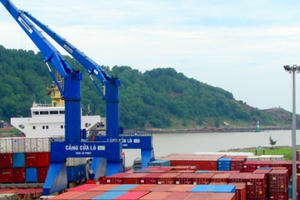 Tàu Vietsun Dynamic trọng tải 6.800 cập Cảng Cửa lò đầu năm 2022