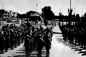 Loạt ảnh tư liệu để đời về ngày 2/9/1945 lịch sử