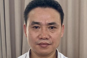 Vạch trần chiêu trò “móc túi” dân, nhận hối lộ của cựu Phó Giám đốc sở Ngoại vụ Vạch trần chiêu trò “móc túi” dân, nhận hối lộ của cựu Phó Giám đốc sở Ngoại vụ