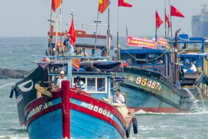 Mùa xuân trên những con tàu vươn khơi