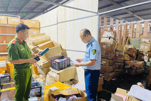 Tạm giữ gần 1.500 túi xách giả mạo nhãn hiệu GUCCI