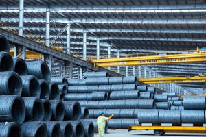 Hòa Phát sản xuất gần 1,8 triệu tấn thép sau 4 tháng, giảm 39% so với cùng kỳ