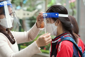 Diễn tập kịch bản xuất hiện F0 tại trường: Tất cả vì sự an toàn của học sinh! Diễn tập kịch bản xuất hiện F0 tại trường: Tất cả vì sự an toàn của học sinh!