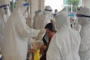 Cảm ơn những “chiến binh áo trắng”!