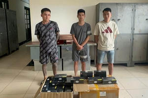 Khởi tố 03 đối tượng trộm cắp 138 máy tính tại Cảng hàng không quốc tế Nội Bài