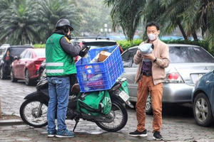 Hà Nội sẽ tạm thời cấm shipper giao hàng