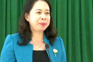 Phó Chủ tịch nước Võ Thị Ánh Xuân thăm, động viên quân và dân phòng, chống dịch Covid-19 tại Tây Ninh