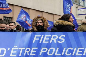 Pháp cam kết trấn áp 'bạo lực đô thị'