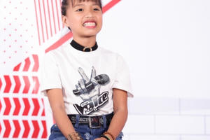 "Cô bé hát lô tô" Khả Vy  lần đầu trải lòng về niềm đam mê âm nhạc và cuộc sống kiếm tiền từ nhỏ