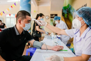 Đẩy nhanh việc tiêm vaccine cho đội ngũ lái xe vận tải, lao động ngành logistics