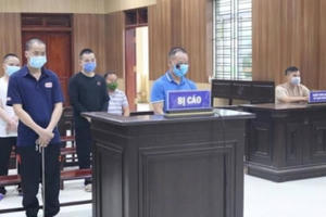 Đang xét xử nhóm người buôn hàng cấm bắn tử vong thiếu tá công an xã ở Thanh Hóa