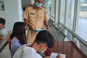 Từ vụ xe khách vi phạm giao thông gần 300 lần: Chủ xe cần làm ngay điều này để tránh 'gộp đơn' phạt nguội