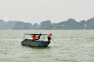 Tìm thấy thêm 01 thi thể trong vụ chìm tàu tại Quảng Ninh, còn 02 thi thể vẫn đang mất tích Tìm thấy thêm 01 thi thể trong vụ chìm tàu tại Quảng Ninh, còn 02 thi thể vẫn đang mất tích