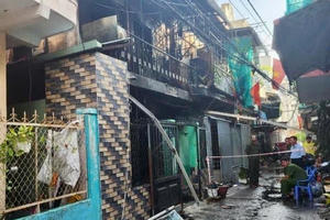 Điều tra vụ cháy nhà lúc rạng sáng, làm 2 thiếu niên tử vong