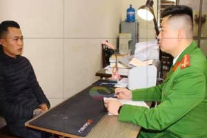 Va chạm sau chầu nhậu, dùng dao đâm đối phương