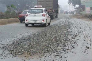 Đường "ma trận" cửa ngõ Thủ đô: Lãnh đạo UBND huyện Chương Mỹ lên tiếng Đường "ma trận" cửa ngõ Thủ đô: Lãnh đạo UBND huyện Chương Mỹ lên tiếng