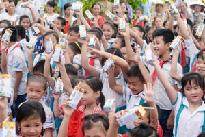 Qũy  sữa vươn cao Việt Nam và Vinamilk chung tay vì trẻ em Thái Nguyên