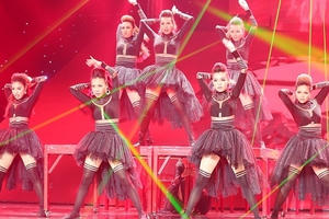 Trực tiếp Liveshow 3 The Remix: Team Hoàng Thùy Linh chiến thắng giành 50 triệu