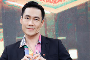 Ca sĩ Khánh Phương bị xử phạt vì mua “chui” cổ phiếu