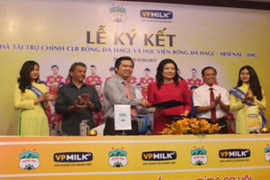 Câu lạc bộ Hoàng Anh Gia Lai có nhà tài trợ mới VP Milk