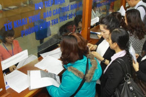 Slide - Điểm tin thị trường: Ngành thuế có gần 40.000 tỷ nợ khó thu